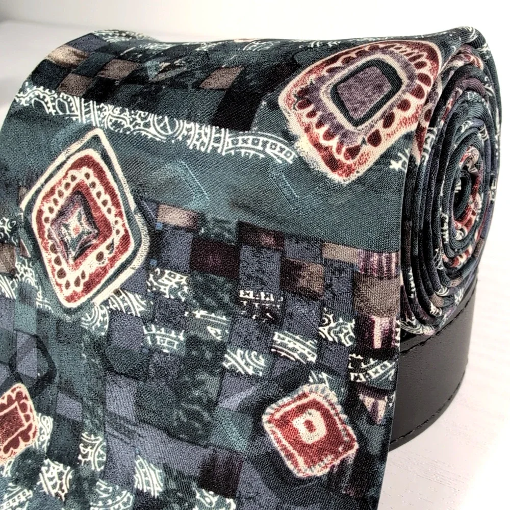 Bugatti Vintage Men’s 100% Silk Blue Geometric Diamond USA Tie – 58” x 3.75”